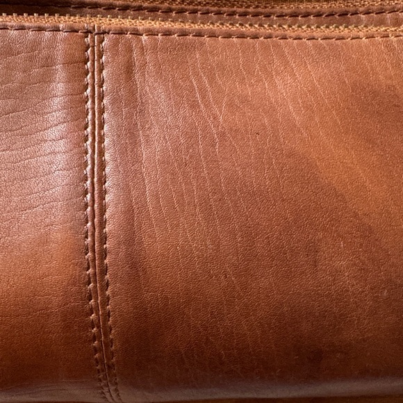G.H. Bass & Co. Tan Leather Crossbody Bag - Picture 8 of 10